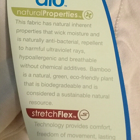 ALO T - SHIRT LONG SLEEVES WHITE COLOR. - Picture 7 of 8